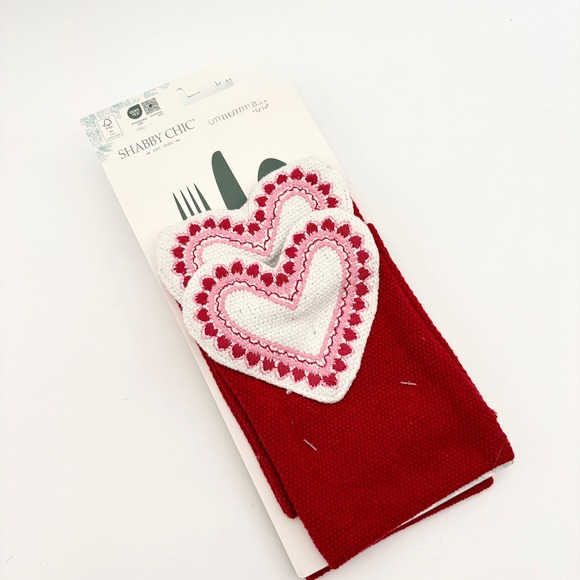 Shabby Chic Set of 4 Valentines Heart Utensil Holders Red Embroidered Fabric - Picture 3 of 3